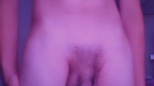 Me masturvo pensando en mi novia