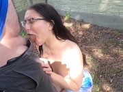 STRANGER GIVES BLOWJOB IN DOG PARK 4K 19YO TWITTER THEGORILLAGRIPP 10/16