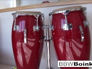 MILF loves getting her pussy stuffed 8/16