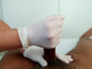 La enfermera sexy me ayudo con una paja (eyaculacion masiva) 12/16