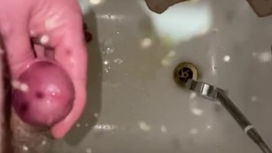 Slow mo spraying piss 
