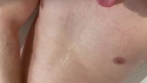 I play with condom full of piss and spill everything on my face