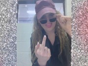 Pic slideshow and music. Babe in jean shorts and pantyhose. Blonde cougar milf 3/16