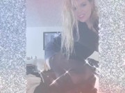 Pic slideshow and music. Babe in jean shorts and pantyhose. Blonde cougar milf 7/16