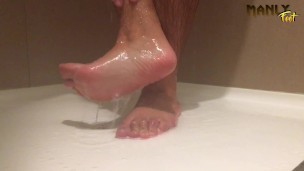 HOPE THEY TEMPT YOU - DO YOU LIKE TO PEE IN THE SHOWER? - JUST ASKING 😅 - MANLYFOOT - 👣 🚿