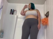 I Already Have to Pee but I Keep Drinking Until I Wet My Leggings! 5/16