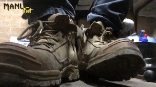 QUITE BUSY AT WORK TODAY- COME WORSHIP MY FEET WHILE I WORK - MANLYFOOT - 🦶 🏗- SMOKO