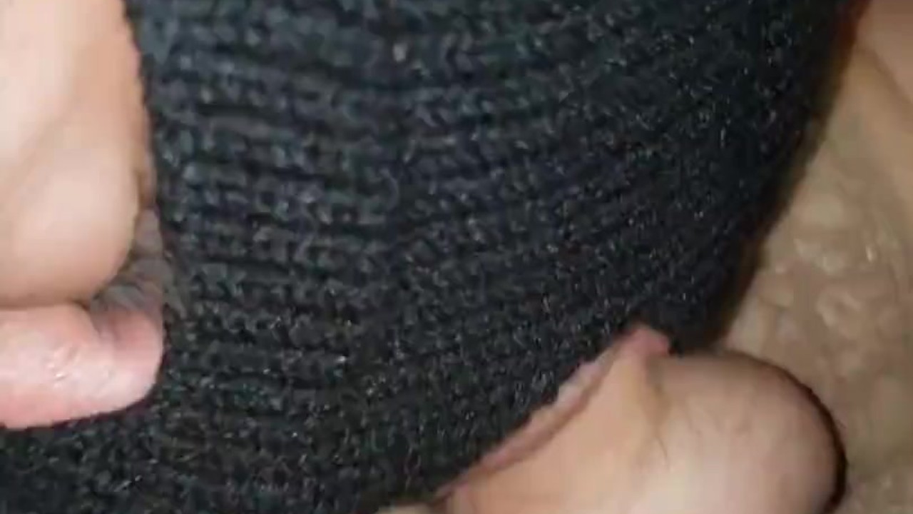 transsexuelle fille fait sucer son demi-frère dans sa chambre - Vidéo de sexe gratuite - RedTube