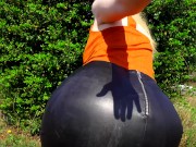 Public Teeny-Lederarsch Besamungs Dirtytalk unter freiem Himmel 9/16