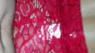 Le meto la verga de perrito cuando me enseña su minifalda roja.