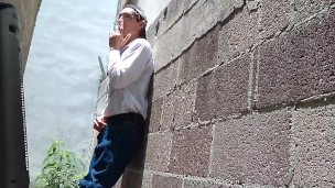 Un oficinista solo se consuela en el callejón del amor por rabaerre