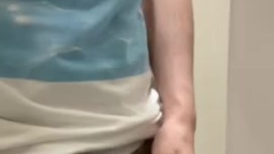 男子大学生のおしっこを盗撮