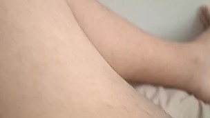 إنهم يحبون قدمي بجوار قضيبي