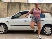 BOUCING AN OLD RENAULT CLIO - Screenshot 3 of 16 - Kink