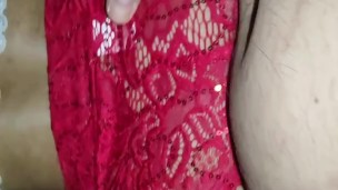 Me encanta escucharla como gime cuando me la cojo de perrito