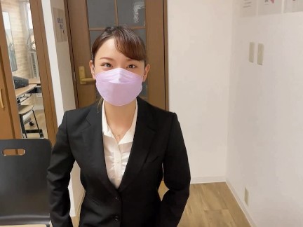 内定を垣間見た変態面接官の言うとおりホテルに連れ込まれ中出しされる彼氏持ちの就活生！ ハメ撮り/素人/リクルートスーツ/NTR/ファン限定無修正/英語字幕