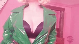 sexual hot selfies MILF's videos - blonde hot curvy woman seduce