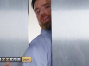 Brazzers - Maserati XXX Finds A Savior In Xander Corvus & Rewards Him With The Fuck Of His Life! 7/16