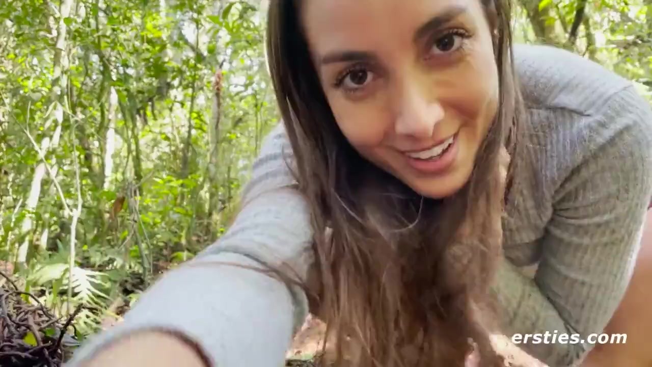 Ersties: Sexy Babe Ana Squirts Outdoors For Us To See - Free Sex Video - RedTube