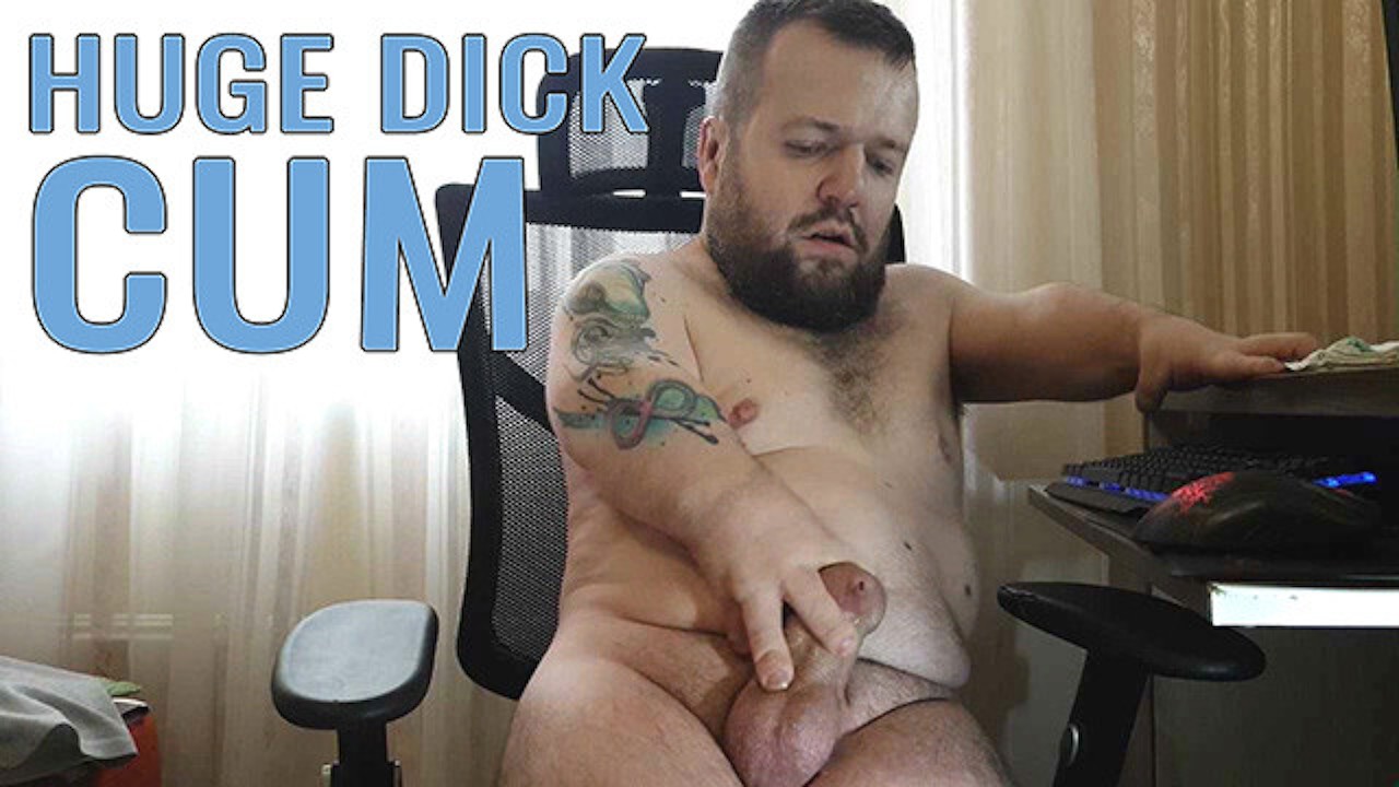 Big dick midget cums through foreskin