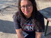 PROPUESTA INDECENTE A LATINA CACHONDA EN EL PARQUE 10/16