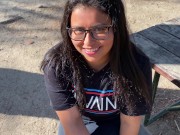 PROPUESTA INDECENTE A LATINA CACHONDA EN EL PARQUE 9/16