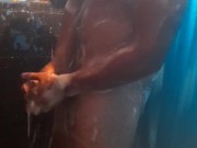 Quien se baña conmigo??
