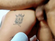 ¡El Friend 420 de mi esposo fuma cuando se queda en la cama! 16/16