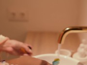 AMAZING EROTIC BATH MASTURBATION ALICE KELLY 2/16