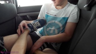 Colleague from highschool gave me footjob in a car - Free Sex ...