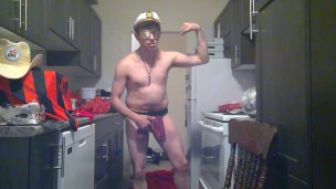 Maolo's XXX Navy Soldie3r Cum Surprise!