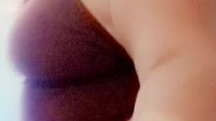 SEXY CARIBBEAN BBW TWERKING HER FAT ASS
