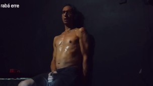 Antes de ti: Raba Erre Model Montage