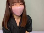 ノーブラワンピースでメイドちゃんのお話しながら… 4/16