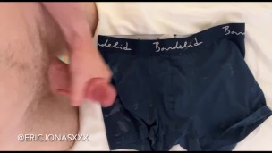 Four loads of cum on underwear cumpilation – Onlyfans: ERICJONASXXX 