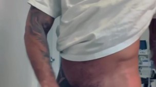 After 7 days without jerking off at the Hospital 🏥 I get very horny and this was the results💦