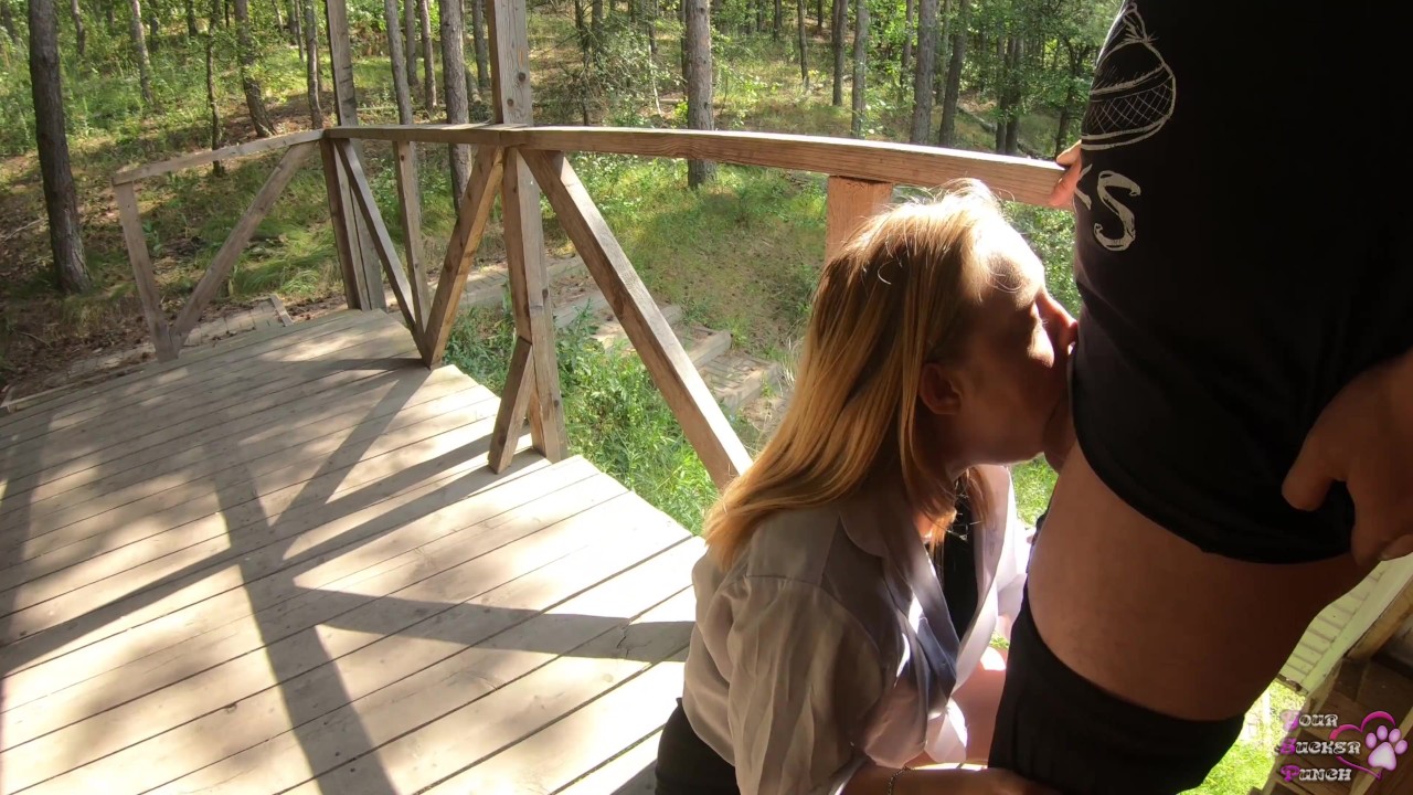 Couple was Caught by a passer-by and Asked her to Film their Public Oral Sex - Vídeo de sexo gratis - RedTube