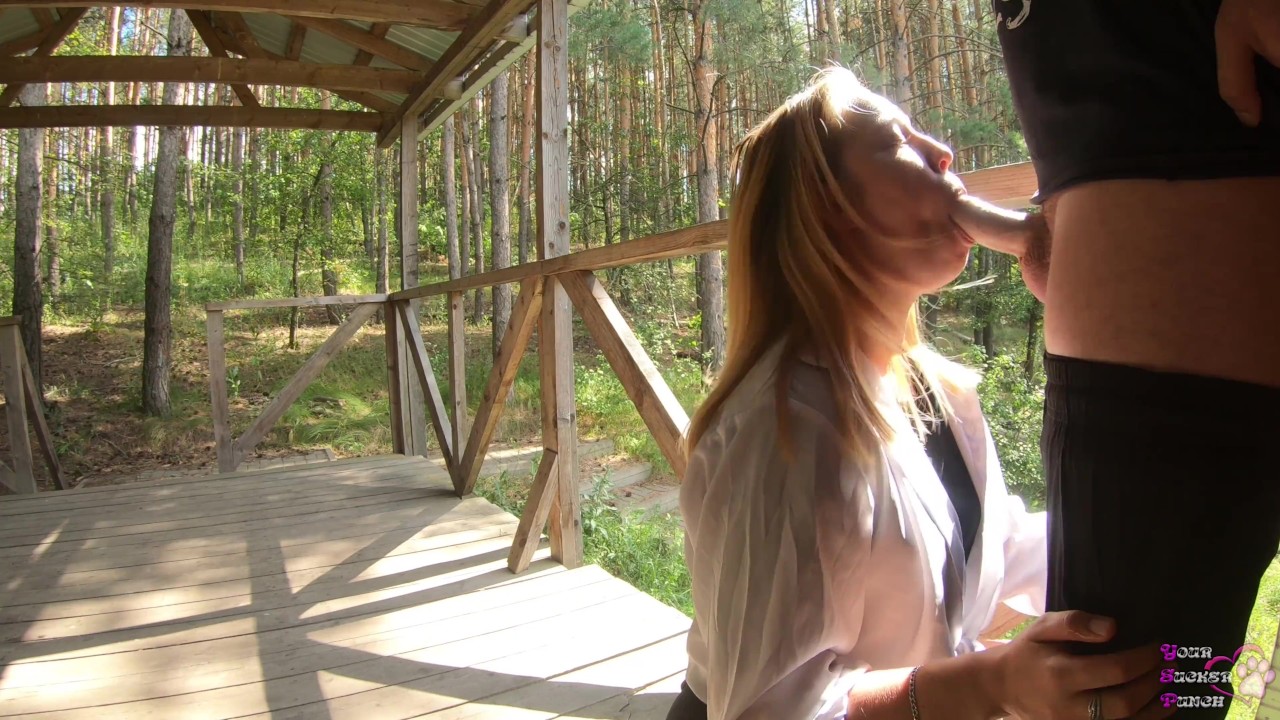 Couple was Caught by a passer-by and Asked her to Film their Public Oral Sex - Vídeo de sexo gratis - RedTube