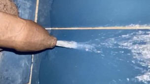 Good clear piss game on the bathroom floor 