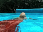 Russian gorgeous beauty horny in the pool 12/16