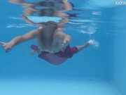 Russian gorgeous beauty horny in the pool 13/16