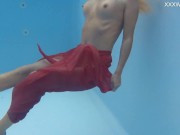 Russian gorgeous beauty horny in the pool 8/16