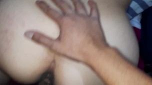 Que gran culo tiene la mamá de mi novia, por eso su hija es tan caliente