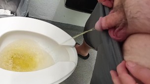 Bucknakeds pissing video