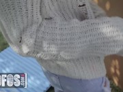 Mofos - Peter Green Spots Hot Babe Cecilia Lion And He Goes Over To Flirt With Her & Fuck Her 1/16