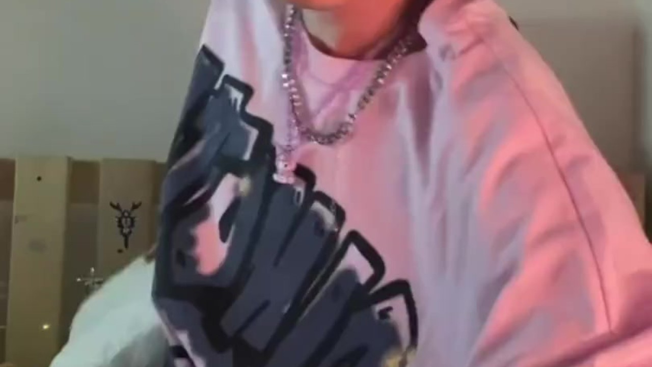 cute skater  boy jerking in his bedroom   (cum, 18+) - Darmowe seks wideo - RedTube