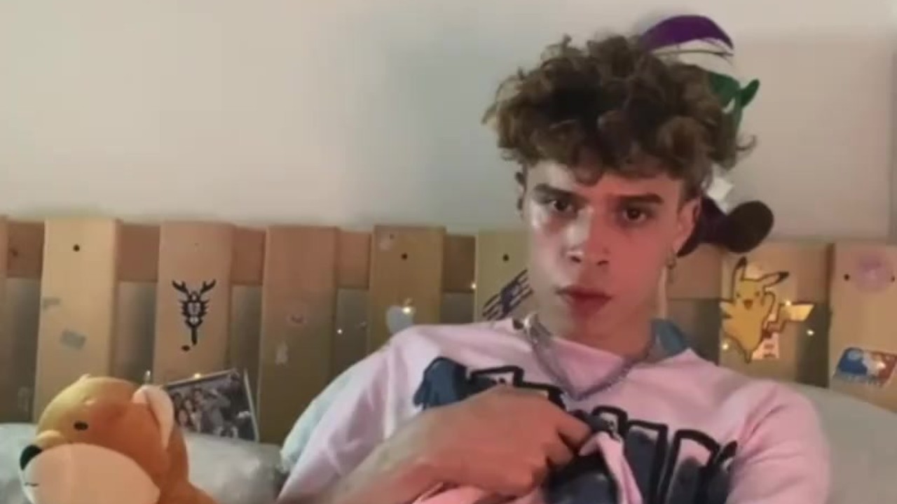 cute skater  boy jerking in his bedroom   (cum, 18+) - Darmowe seks wideo - RedTube