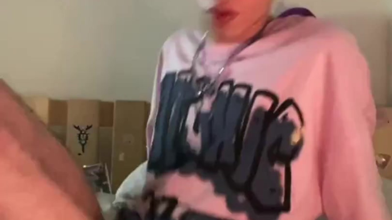 cute skater  boy jerking in his bedroom   (cum, 18+) - Darmowe seks wideo - RedTube