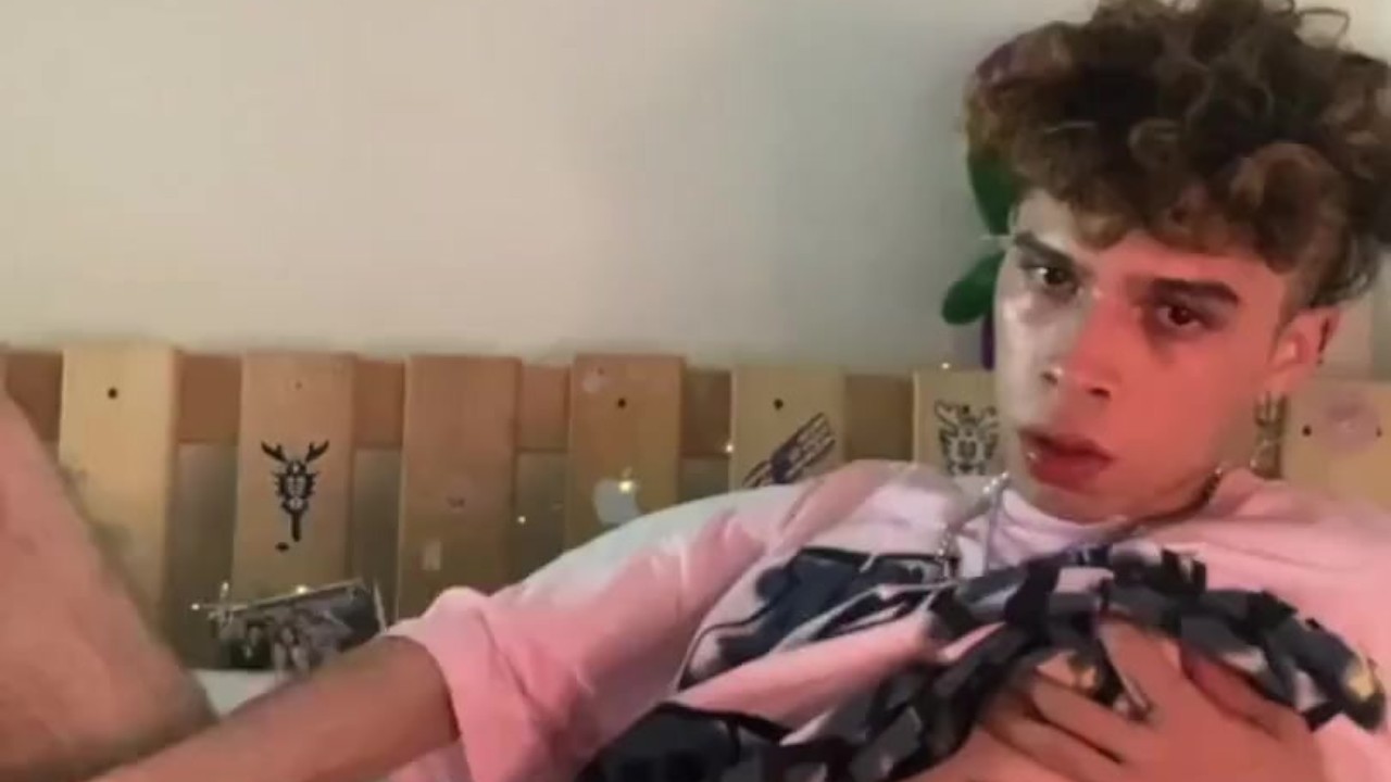 cute skater  boy jerking in his bedroom   (cum, 18+) - Darmowe seks wideo - RedTube