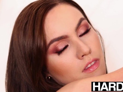 Insatiable Hotties Hardcore Fucked By Huge Cock - Anna Claire Clouds, Freya Parker - HardX